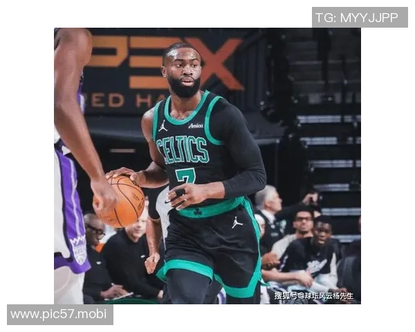 布朗29+10 凯尔特人战胜国王